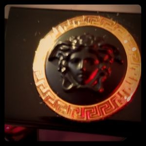 Meet your Posher, Nicky